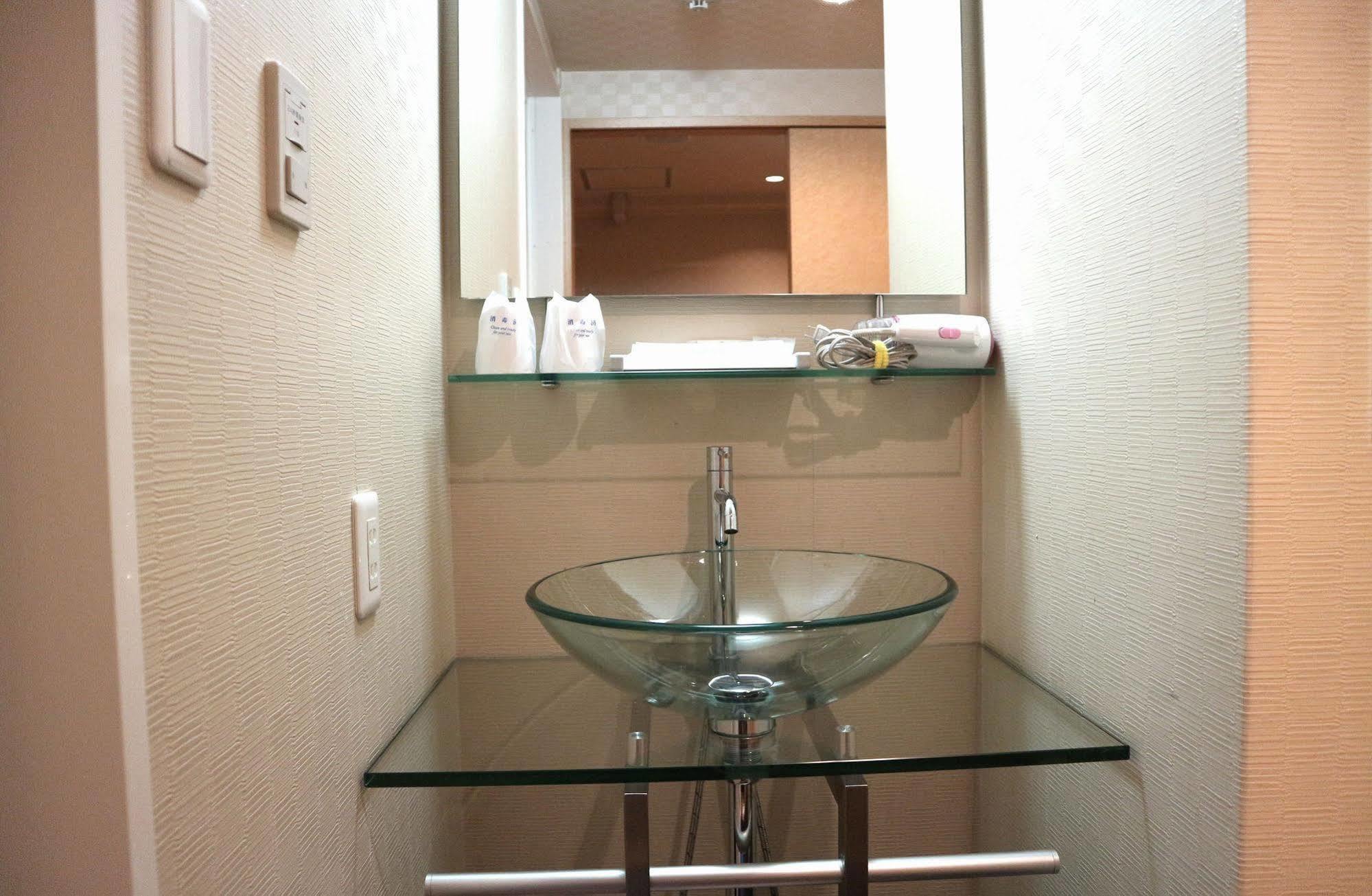 Uehonmachi Plaza Hotel (Adults Only) Osaka Dış mekan fotoğraf